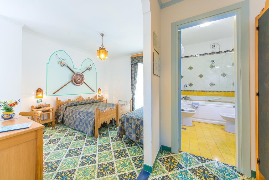 Riviera B&B Rooms 마이오리 객실 사진