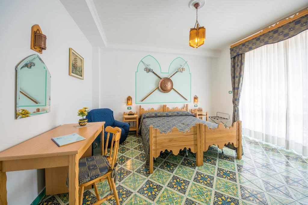 Riviera B&B Rooms 마이오리 객실 사진