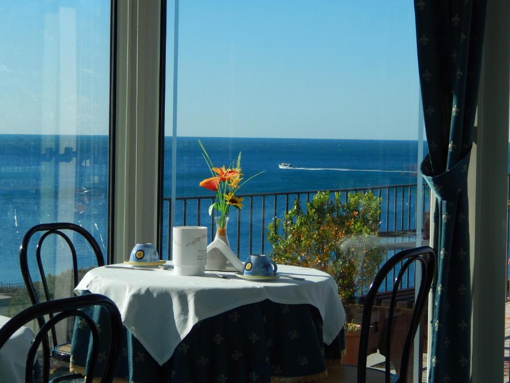 Riviera B&B Rooms 마이오리 외부 사진
